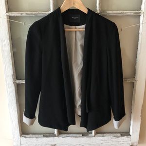 Casual black blazer fully lined with back cinch